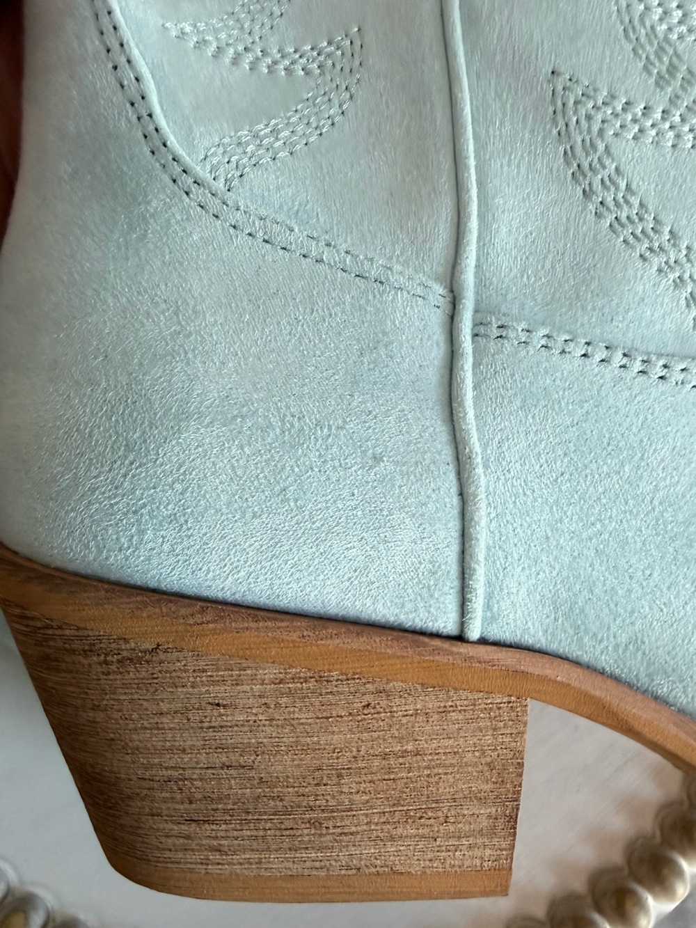 Mi.iM Light Blue Embossed Faux Suede Western Rodeo Heeled Pull-On Boots 9 - Picture 9 of 10